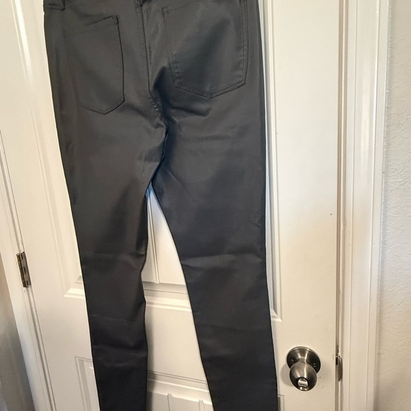 White House Black Market Gray Skinny Jeans with Smooth Denim Finish - Picture 7 of 12